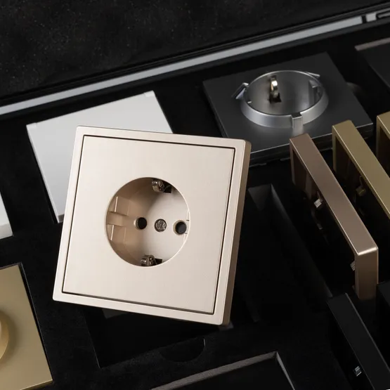 Фото #4 товара Демо-кейс WRA-CASE-MTL-BK-V6 (Arlight, Металл)